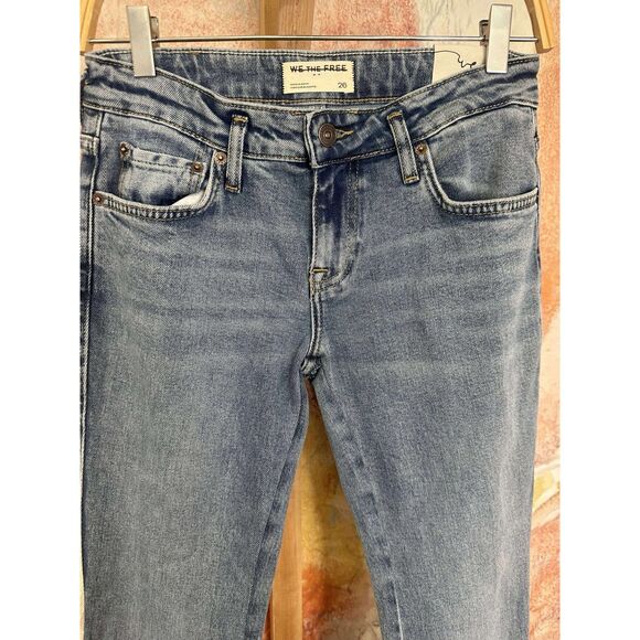 Free People We The Free Emre Low-Rise Flare Jeans - Picture 11 of 12